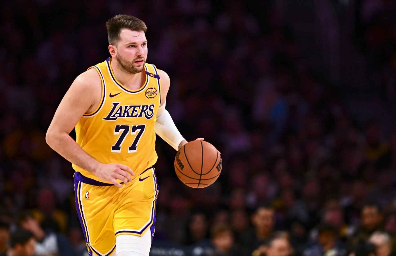 东契奇重返赛场，刷新纪录首场状态出色，老鹰观众沸腾！的简单介绍-开云体育